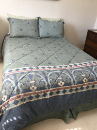 Bed Spread & Shams - Queen Size