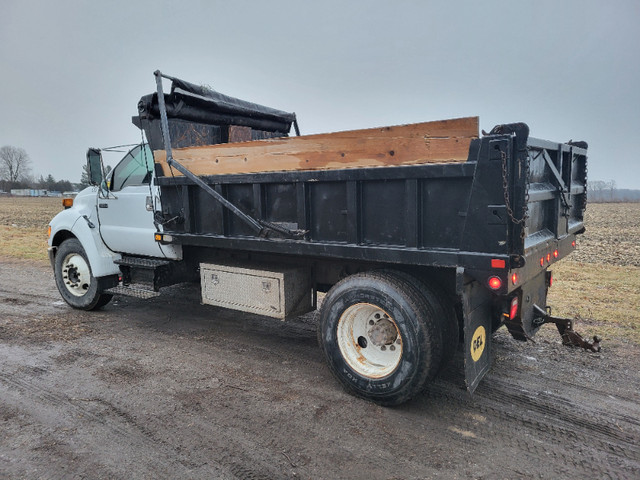 Dump Truck in Heavy Trucks in Chatham-Kent - Image 4