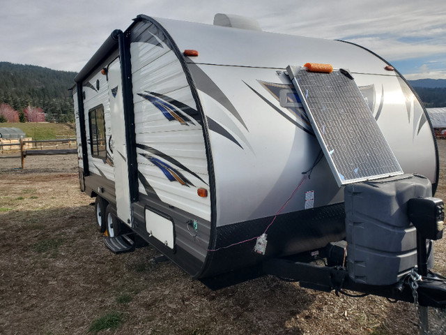 2018 Forest River Cruise Lite T171RBXL Travel Trailer, like new in Travel Trailers & Campers in Kelowna