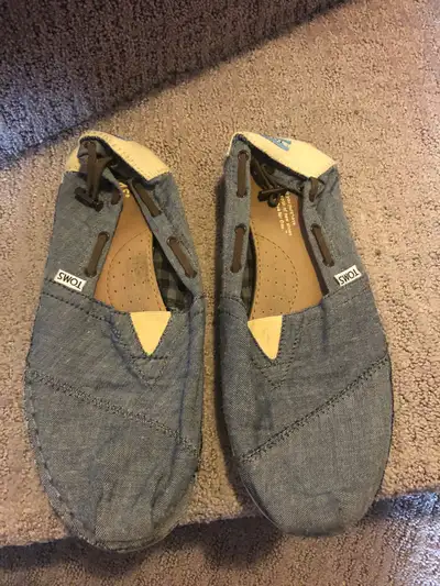 MENS GENUINE TOMS SHOES, View more