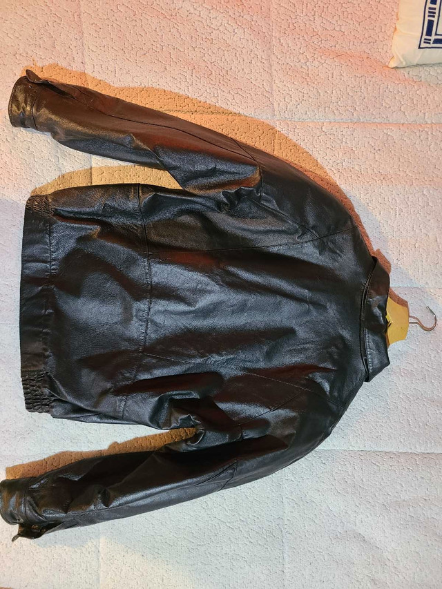 Retreat Mens Leather Jacket in Men's in Oshawa / Durham Region - Image 3