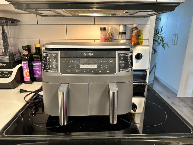 Ninja Dual Air Fryer in Microwaves & Cookers in Banff / Canmore
