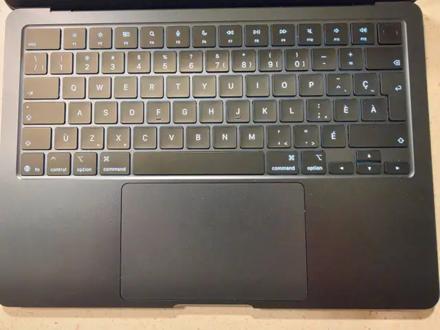 Apple MacBook Air 13" M5 32GB Ram542524424837539842