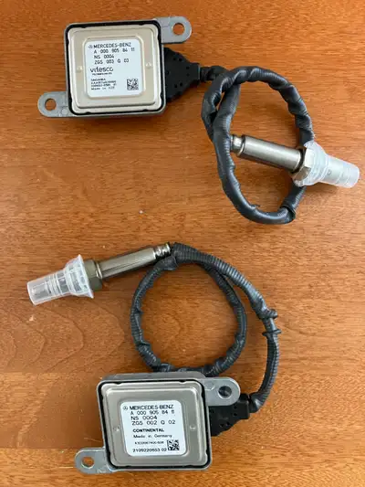 Genuine Mercedes Benz NOx Sensors A0009058411 A brand-new, unused, undamaged item in its original pa...