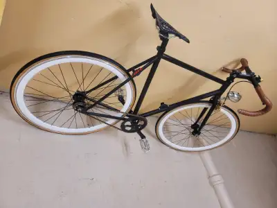 Road bike . Single speed, View more
