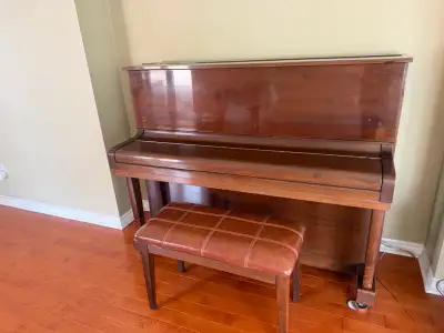 Piano manufacturerd by Maeari. It is in excellent condition and rarely played. We are moving and do...
