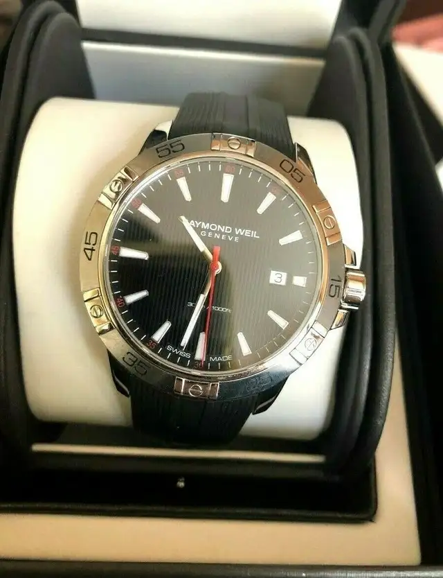 Raymond Weil Tango Quartz Watch | 8160-SR2-20001 in Jewellery & Watches in London - Image 3