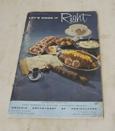 Collectable vintage cookbook in decent condition. It's not musty, but it smells old. Minor splatters...