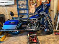 2007 ROAD KING CLASSIC Deep Cobalt Blue Pearl Blue and Pewter