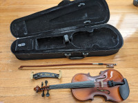 Violin ¼ size with bow, shoulder rest & case