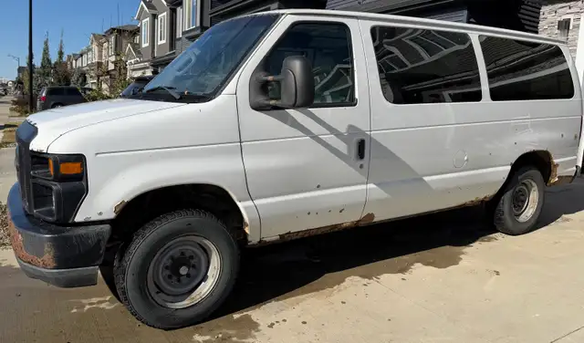 2011 Ford E-150 Van 505829800270243840
