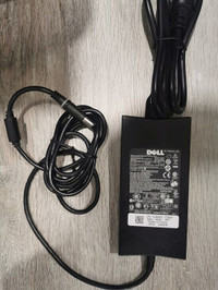 Original Dell 90W AC Adapter 330-4113 PA-1900-02D2 JCF3V