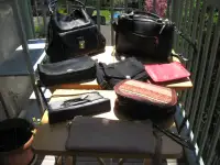 Sacs à mains Handbags DKNY COLAB (Montréal Québec)  5$ ou 10$chq