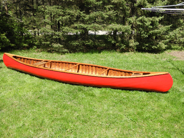 16 Foot Cedar Strip Canoe in Water Sports in Mississauga / Peel Region