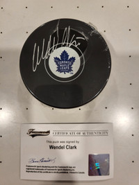 NHL Wendel Clark signed hockey puck with COA