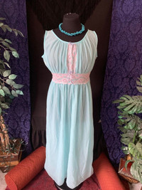 Vintage 1960s Lady Barbara Baby Blue Chiffon Night gown