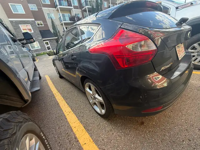 Ford Focus Titanium Hatchback 542521834770933763