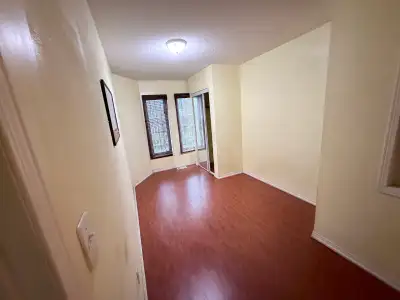 Private Room for Rent – Village of York University | $850/mo Looking for a clean, quiet space in the...