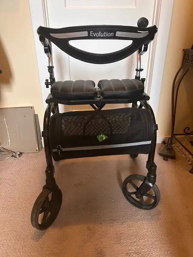 Evolution Walker65165136021761122