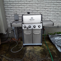 Used Broil King Baron BBQ- Natural Gas