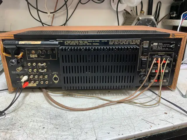 Sansui 9090 Stereo Receiver in Stereo Systems & Home Theatre in Markham / York Region - Image 9