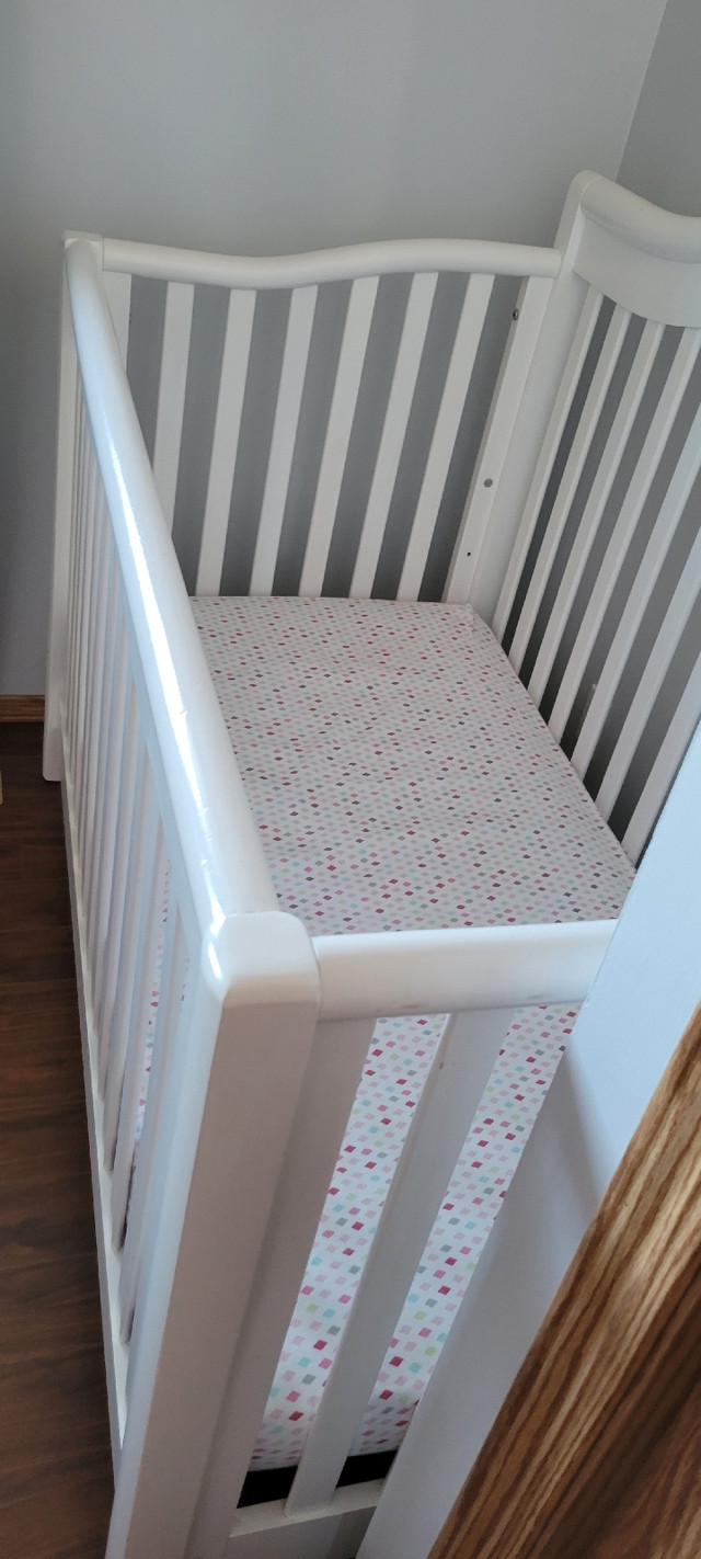 Baby crib in Cribs in Lethbridge - Image 4