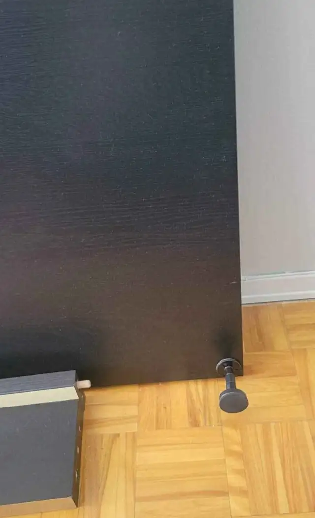 Structure de lit Queen Ikea MALM et ses 2 tables de nuit in Beds & Mattresses in Longueuil / South Shore - Image 9