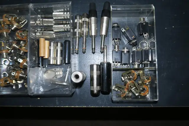 Switchcraft 1/4" Phone Plugs & Jacks collection in General Electronics in Guelph - Image 5