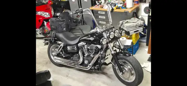 2010 Harley Fat Bob in Street, Cruisers & Choppers in Strathcona County - Image 2
