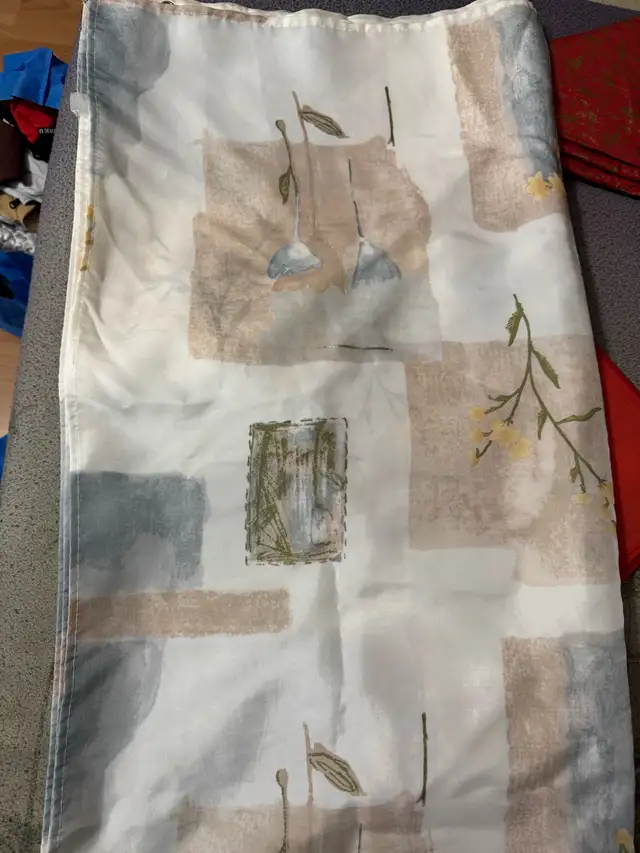 Shower Curtain492244773069148161