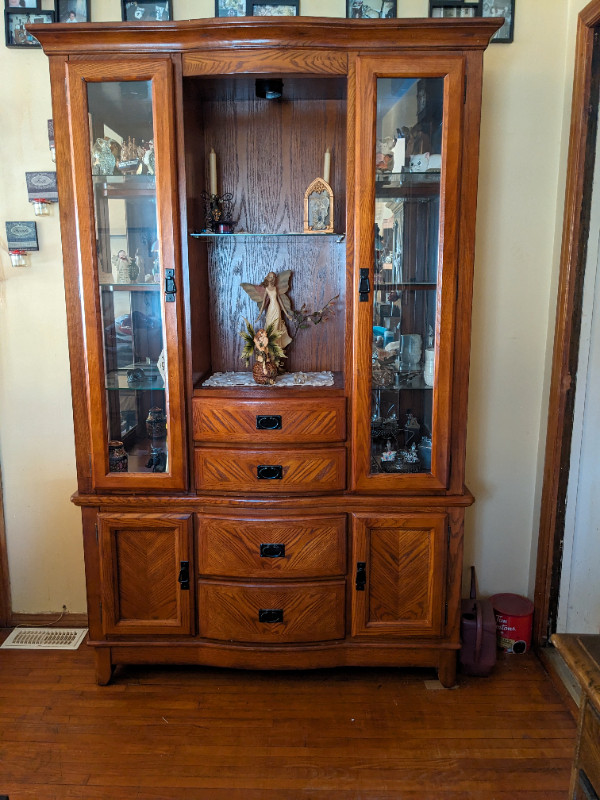 Solid Oak Hutch in Hutches & Display Cabinets in North Bay