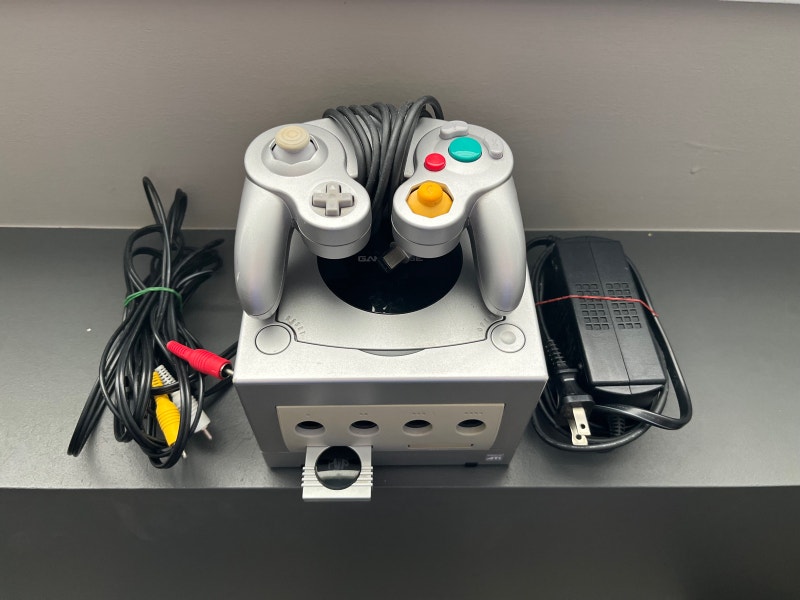 Nintendo GameCube Console with Controller and Memory Card Older
