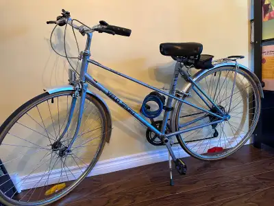 Bike / Velo Sport Super Tensile for women. Great condition, View more