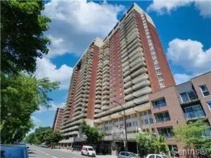 Looking for a minimalist lifestyle in the Plateau? Bright and Up