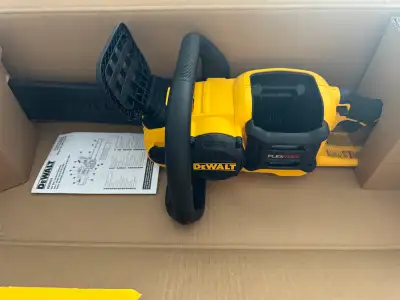 Dewalt Chainsaw 16” 60V , View more