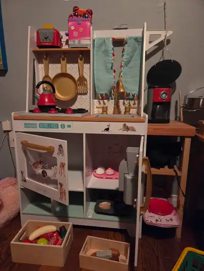 KidsKraft toy Kitchen with Accessories, View more