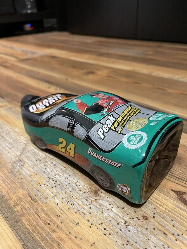 Jeff Gordon - Quaker State 10w30 Collectable Motor Oil in Arts & Collectibles in Hamilton - Image 4