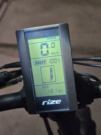 2 RIZE BOLT X  17 AH WHITE E - BIKES, View more