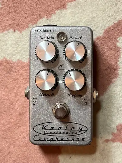 Fantastic Keeley Compressor pedal. 9v, no issues. Parc and Villeneuve FR/en