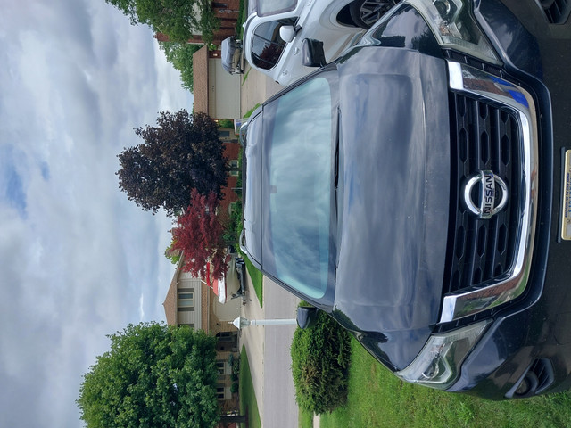 Nissan Pathfinder SL 4x4 , 2017 in Cars & Trucks in Sarnia