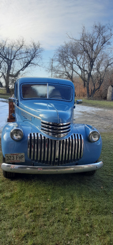 1946 Chevy truck 3/4 ton with steak side box original in Cars & Trucks in Winnipeg - Image 3