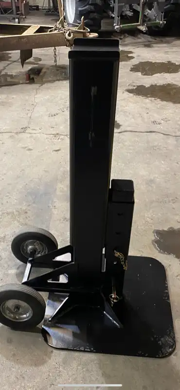 Sprayer tire grabber in Farming Equipment in Regina - Image 6