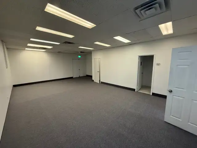 INDUSTRIAL SPACE FOR RENT AT CHESSWOOD AND SHEPPARD in Commercial & Office Space for Rent in City of Toronto - Image 6