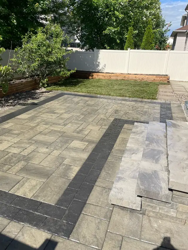 INTERLOCK AND LANDSCAPING587826603124992007
