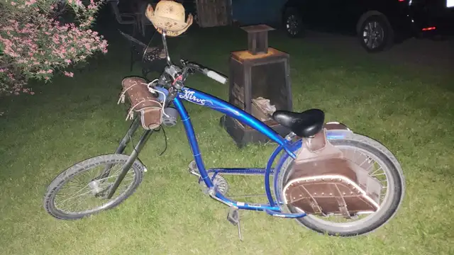 Nirve Switchblade Custom Chopper Bicycle in Cruiser, Commuter & Hybrid in Laurentides - Image 2