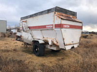 Harsh 502 Feed Wagon
