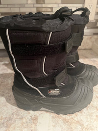 Youth Baffin Winter Boots (Size 1)