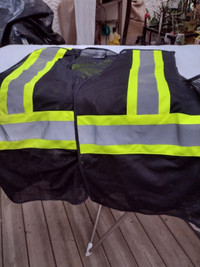 MEN'S SAFETYVESTS, VARIOUS SIZES,USED & NEW, $5 EACH