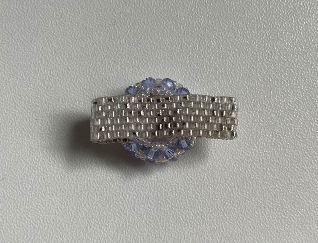 Bead Ring in Jewellery & Watches in Gatineau - Image 2