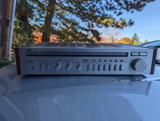 Vintage JVC R-2X stereo amplifier in General Electronics in City of Toronto - Image 2